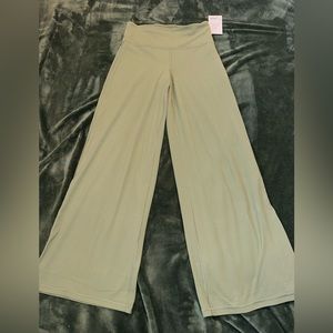 NWT athleta wide leg leggings